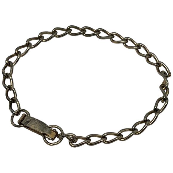 Vintage Gold-Toned Curb Link Chain Bracelet - Picture 2 of 7